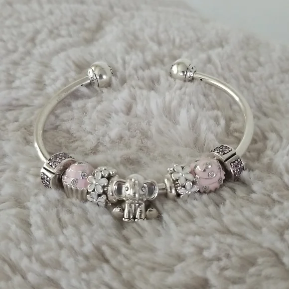 ♥️ EUC Pandora Elephant Cupcake Flower charm bracelet - Picture 2 of 9